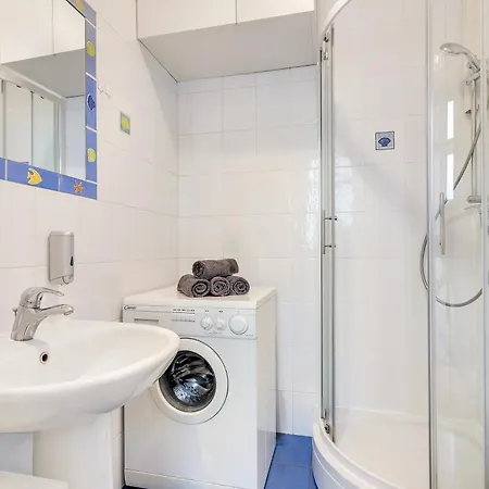 Modern In The Heart Of Old *