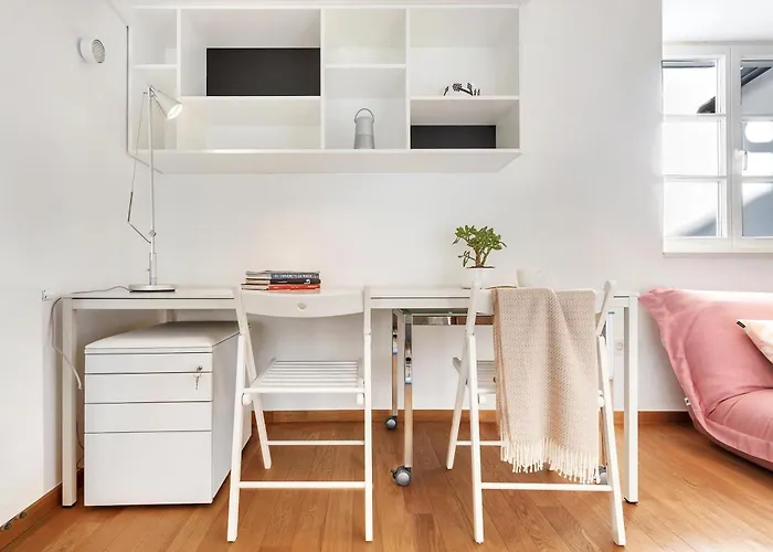 Modern In The Heart Of Old Apartament